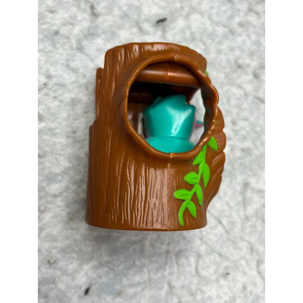Vintage Disney Pocahontas Flit Hummingbird Burger King Kids Club Toy Figure 1995